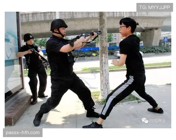 巴尔韦德在高位逼抢体系中的反抢与覆盖角色解析 巴尔韦德在高位逼抢体系中的反抢与覆盖角色解析