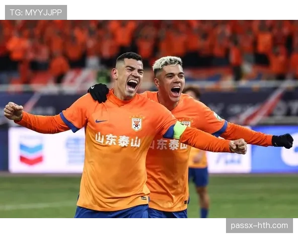 山东泰山关键战表现波动,问题在高强度对抗中被放大 山东泰山关键战表现波动,问题在高强度对抗中被放大