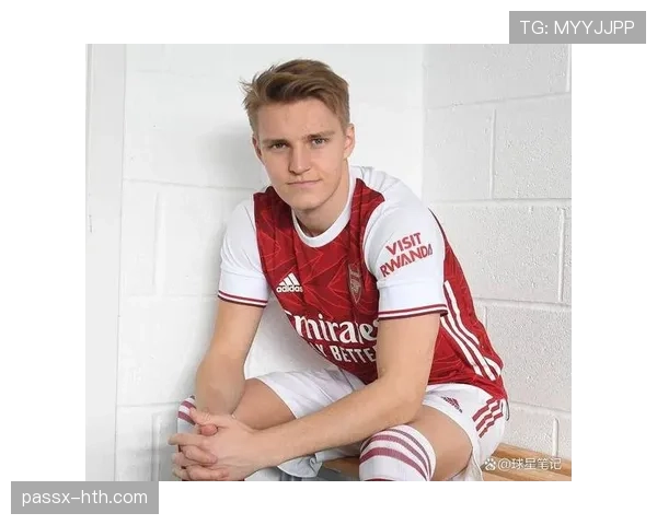 居莱尔 vs 厄德高：早期天才的战术角色与成长路径差异